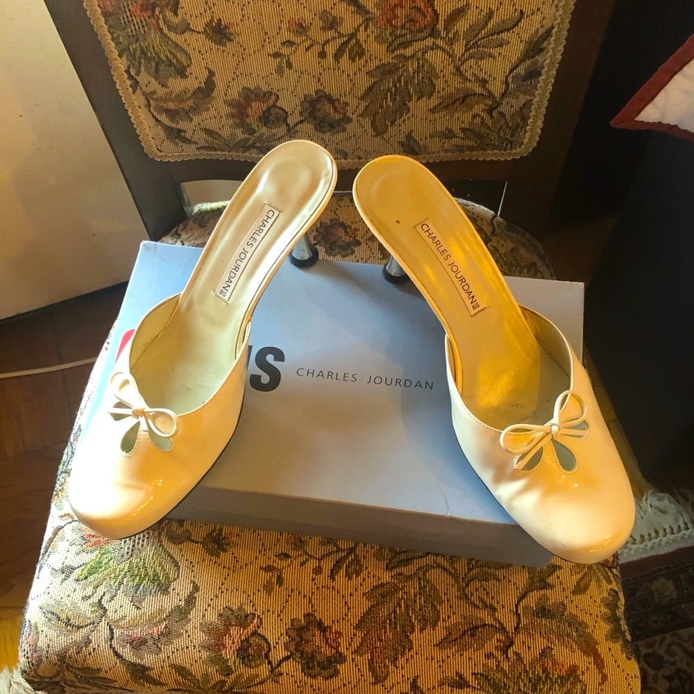 Sandal
